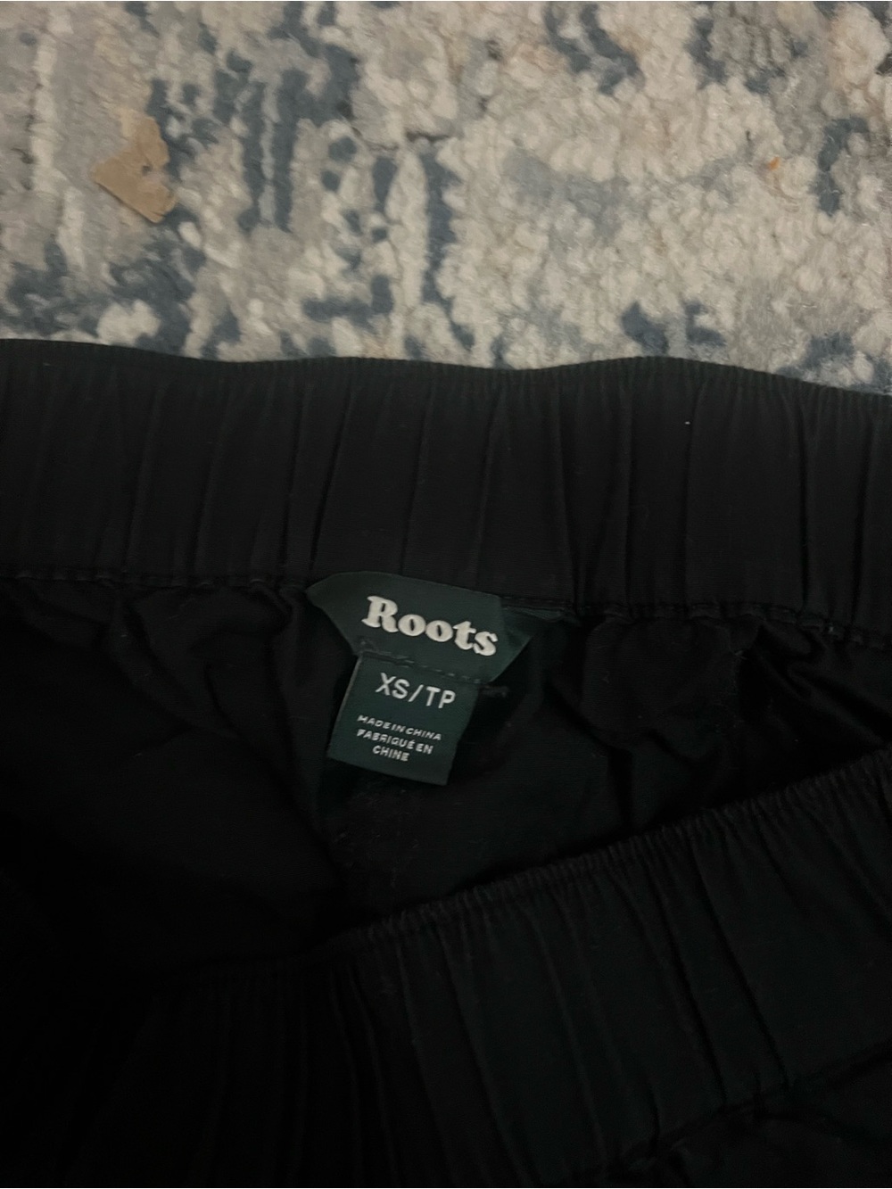 Roots Black Elastic-Waist Shorts with pockets